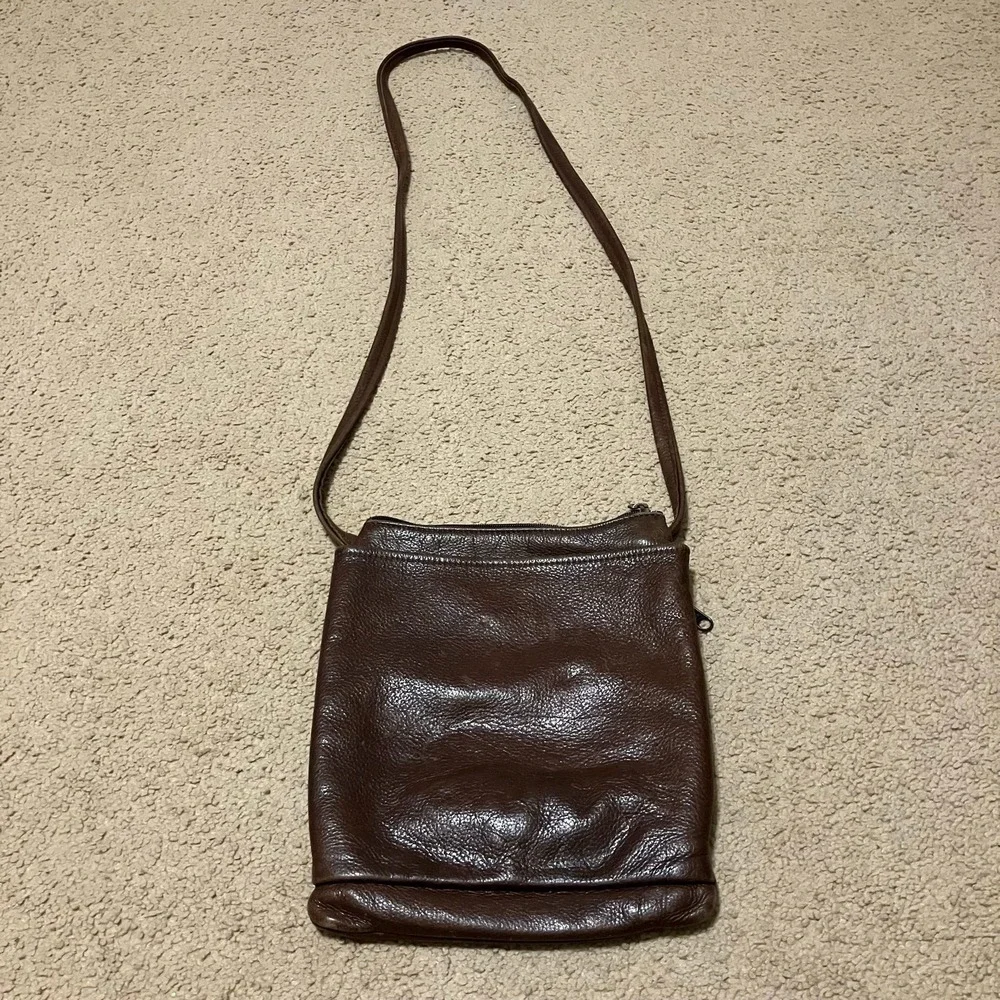Mt Airy Leathers:‎ Handcrafted Vintage Brown Leather Crossbody Bag Purse